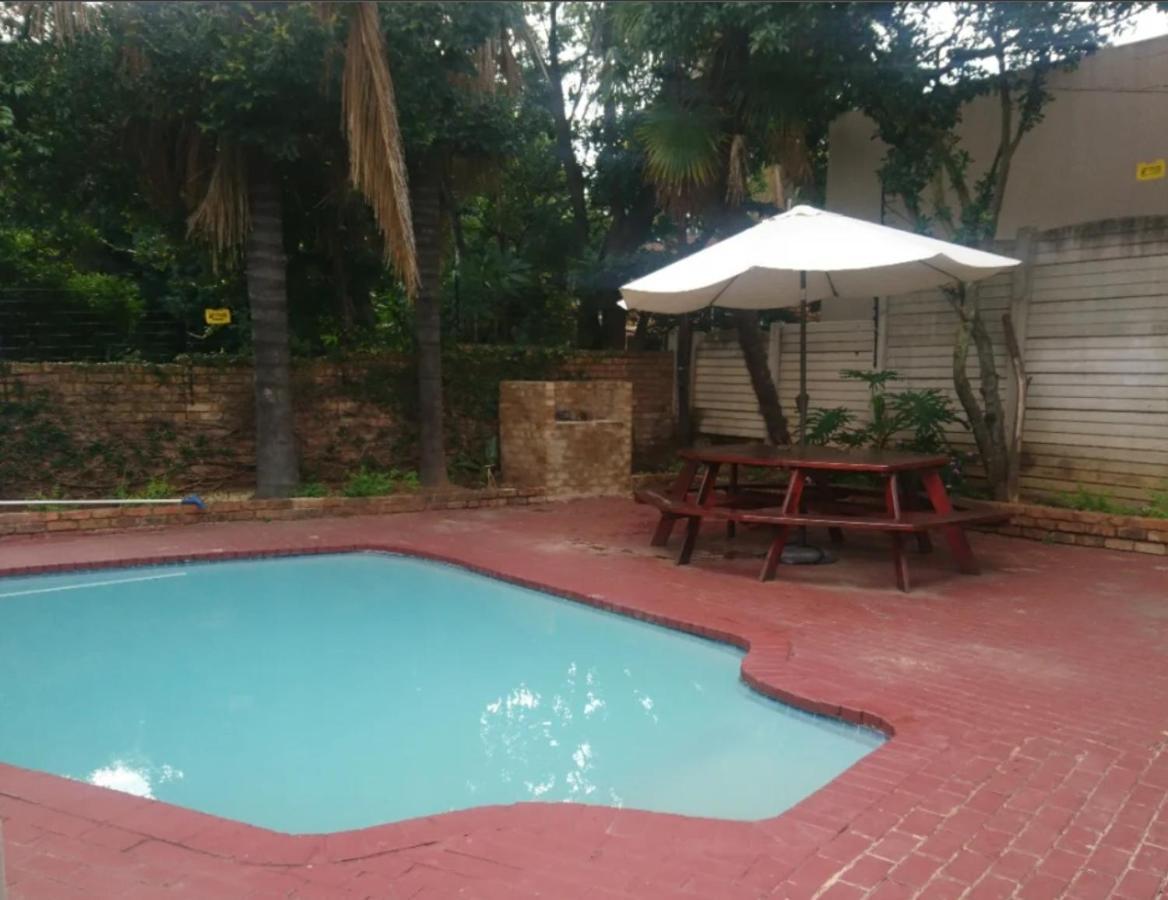 Pta East Guest House Pretoria-Noord Kültér fotó
