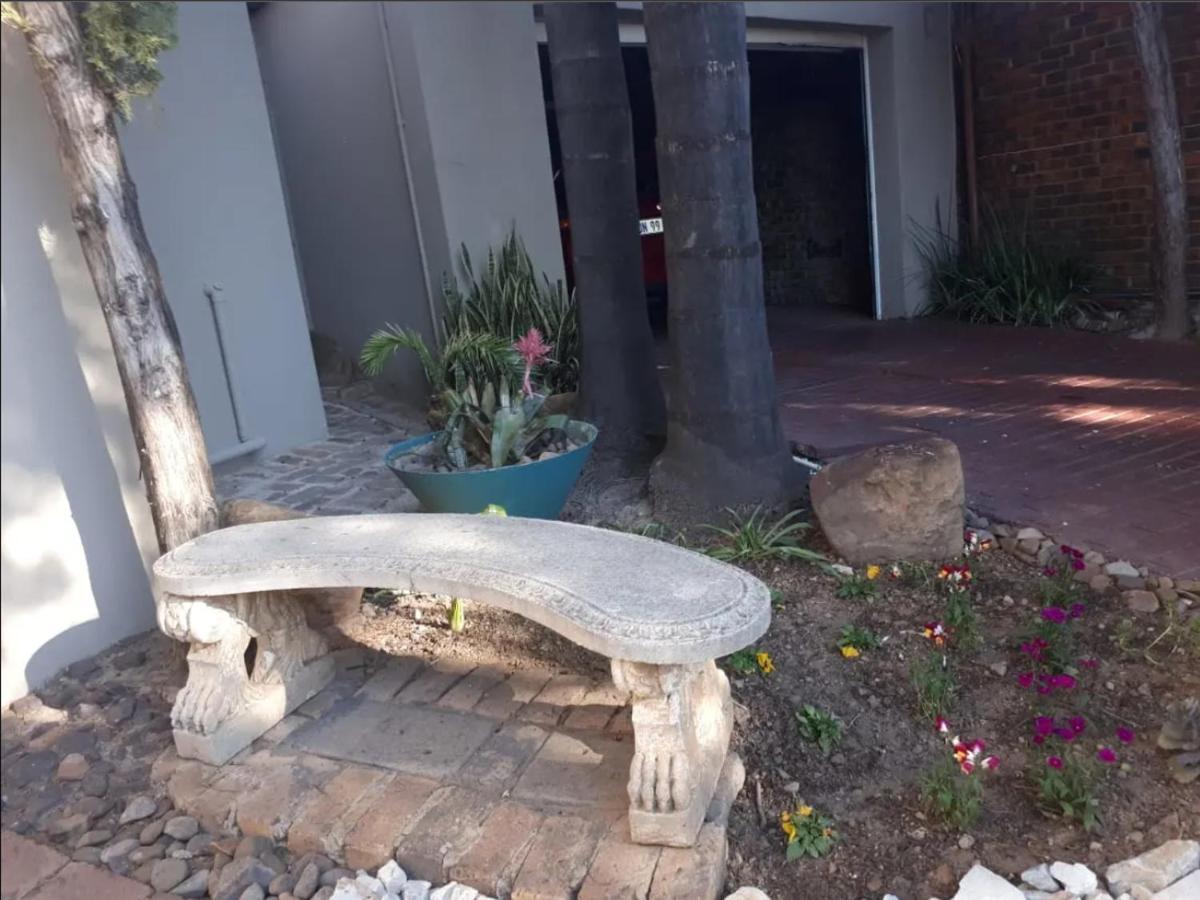 Pta East Guest House Pretoria-Noord Kültér fotó